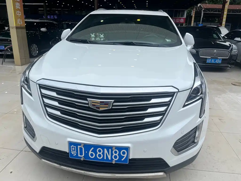 Cadillac XT5 2019 — фото 2