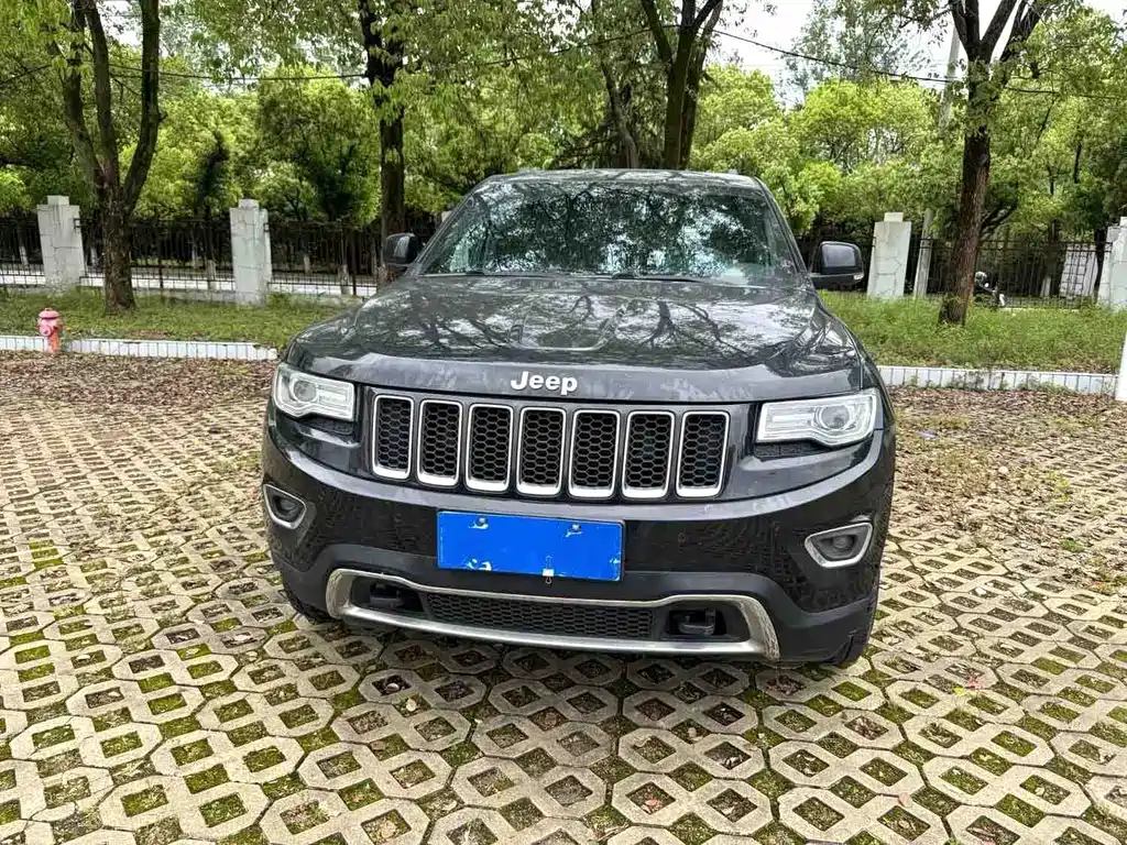 Jeep Grand Cherokee 2016 — фото 2