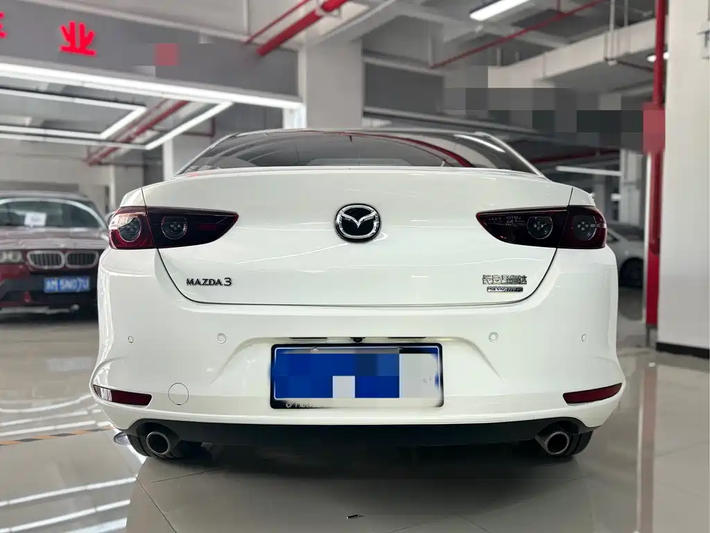 Mazda 3 Axela 2022