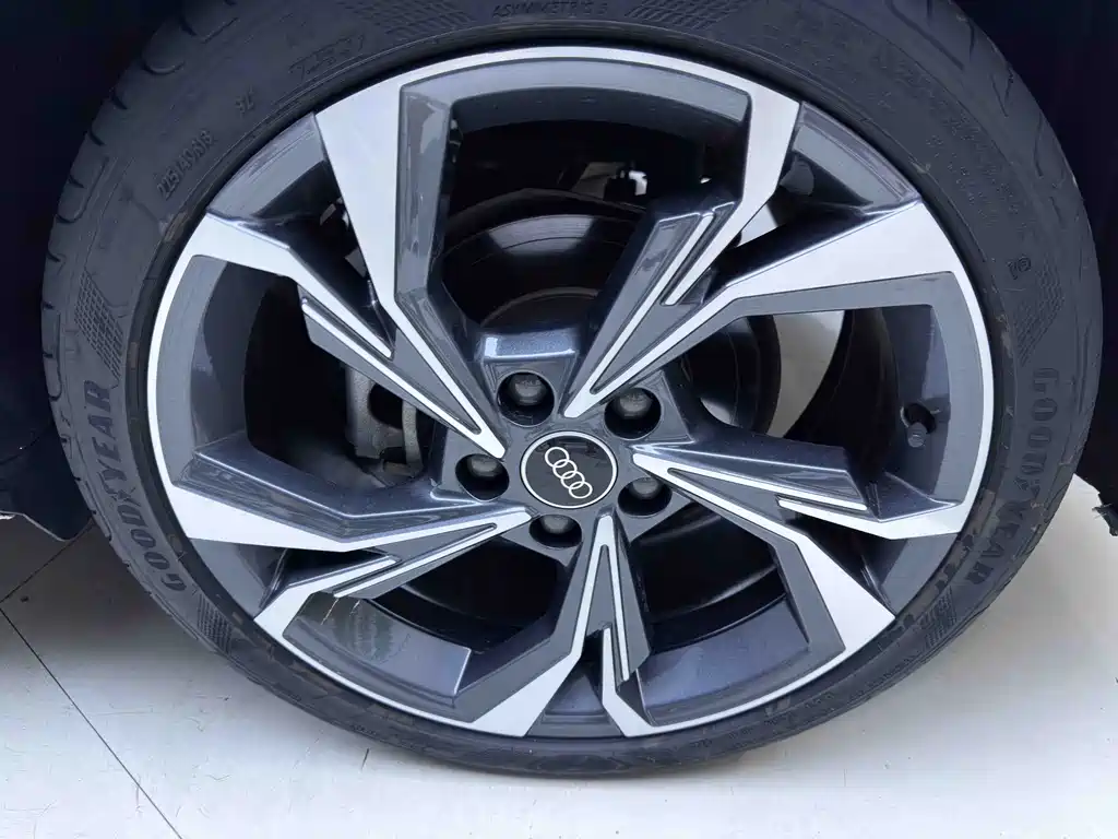 Audi A3 2022 — фото 19