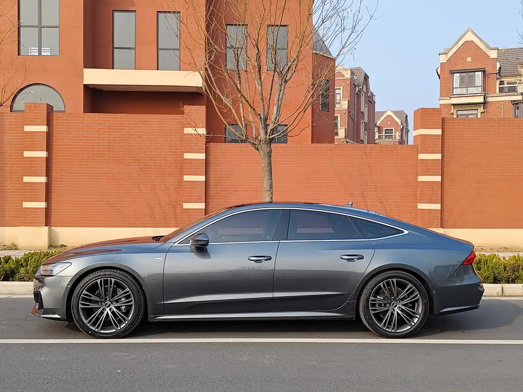 Audi A7 2023 — фото 19