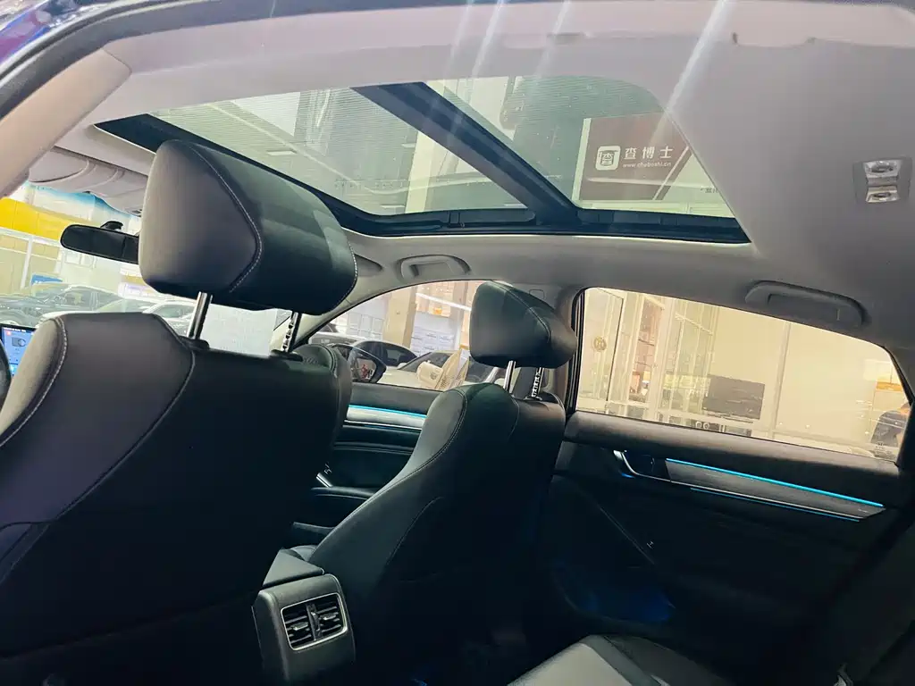 Honda Inspire 2020 — фото 9