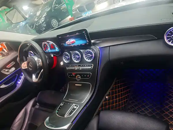 Mercedes-Benz C-Class 2021
