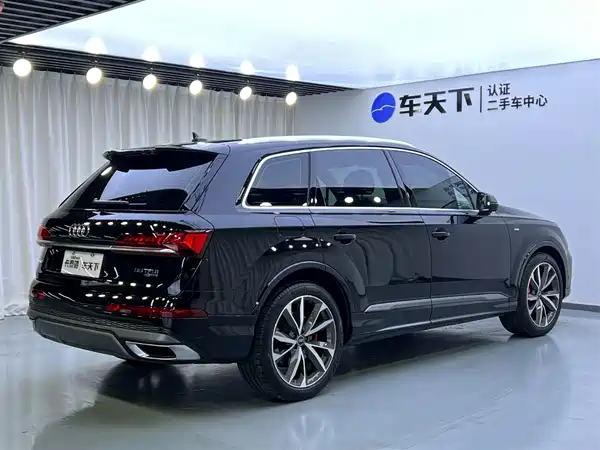 Audi Q7 2022