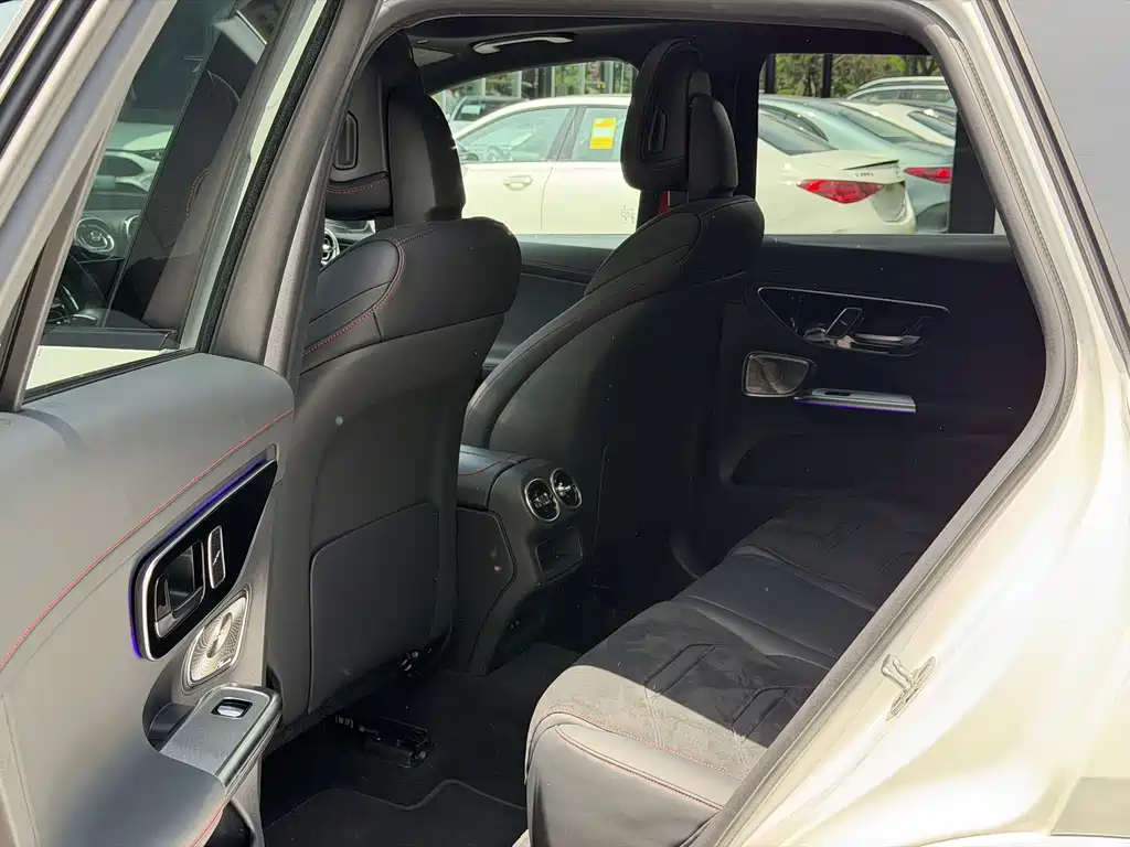 Mercedes-Benz GLC AMG 2025 — фото 17