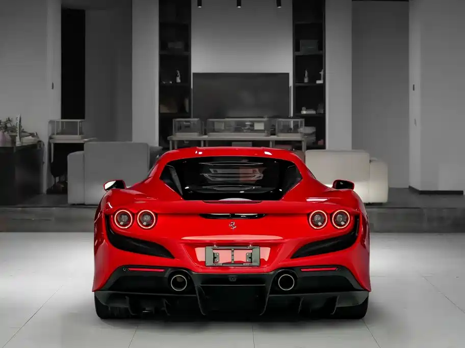Ferrari F8 2021 — фото 7