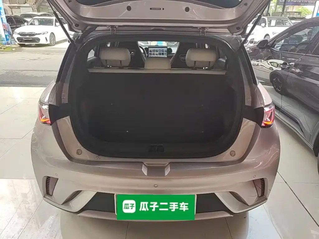 BYD Dolphin 2022 — фото 19