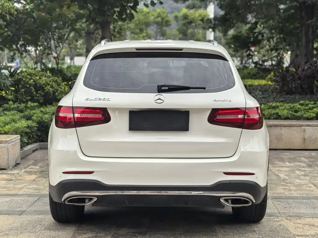 Mercedes-Benz GLC 2018 — фото 11