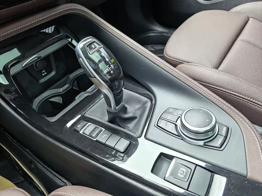 BMW X2 2023 — фото 16