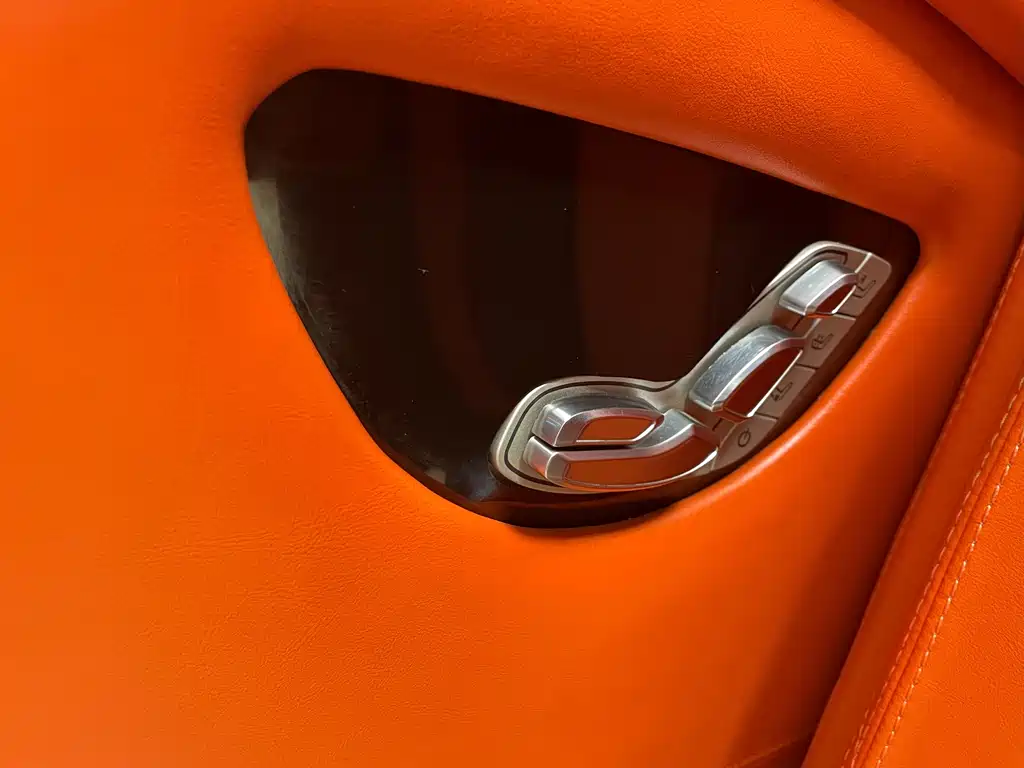 Mercedes-Benz V-Class 2018 — фото 14