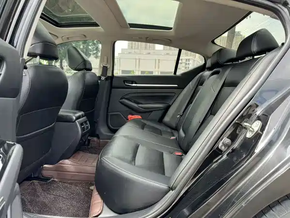 Nissan Teana 2021