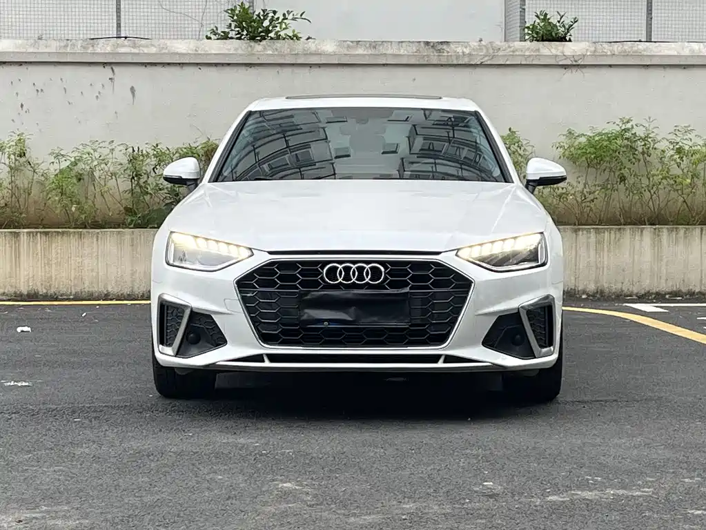 Audi A4L 2021