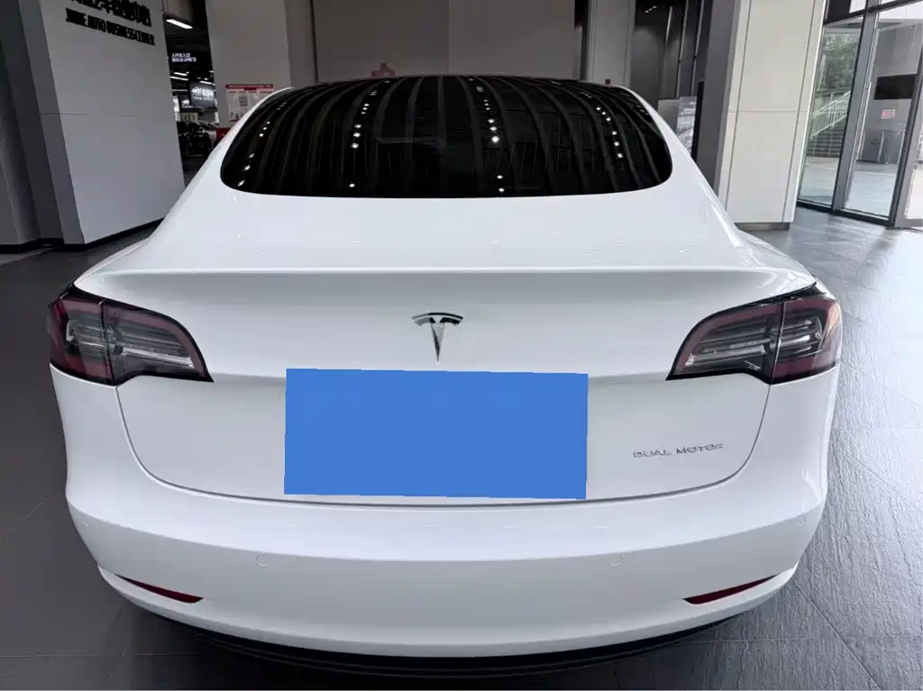 Tesla Model 3 2019 — фото 10