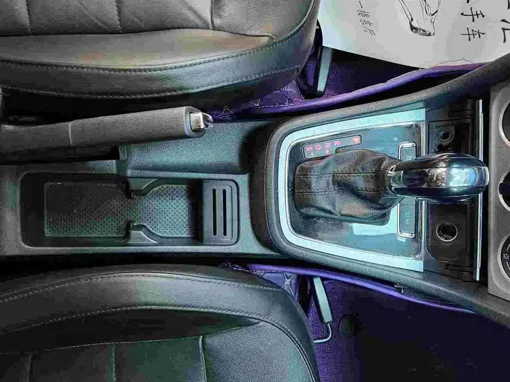 Volkswagen Gran Lavida 2015 — фото 10