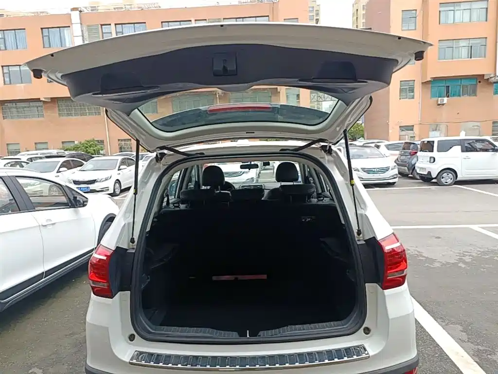 Haval H6 2015 — фото 19