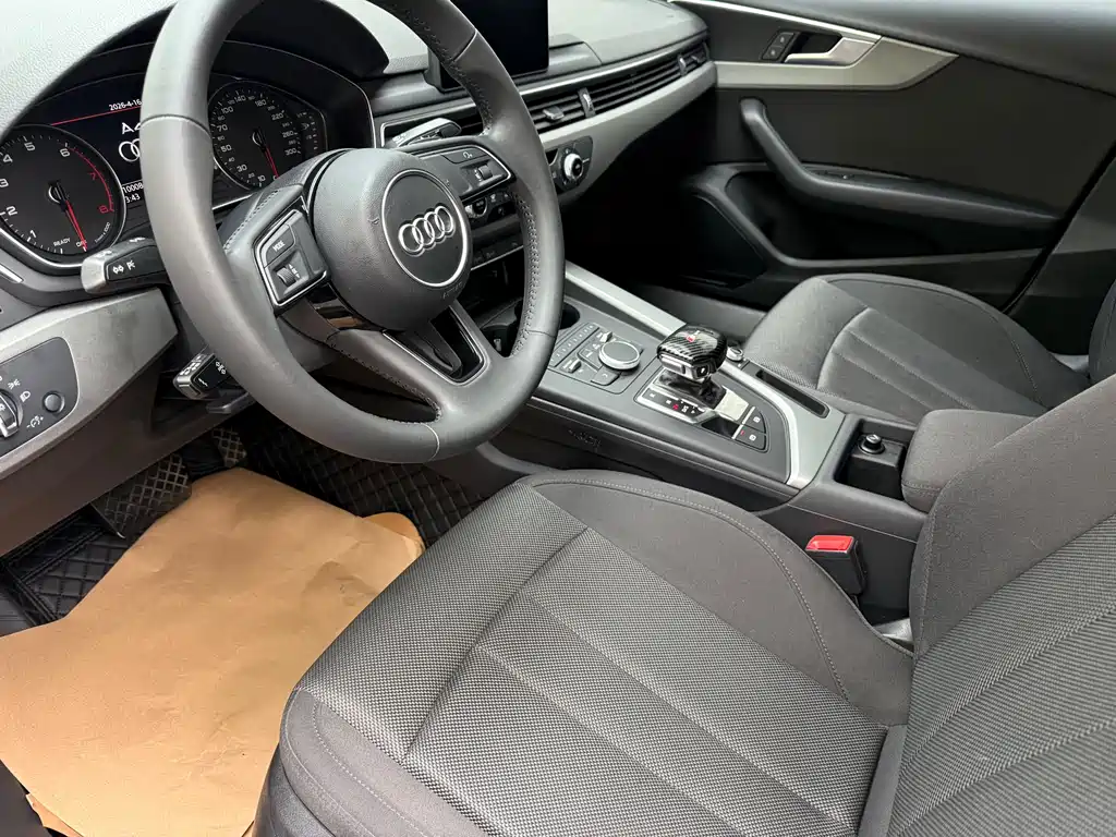 Audi A4L 2018 — фото 3