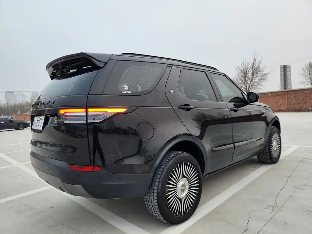 Land Rover Discovery 2019 — фото 4