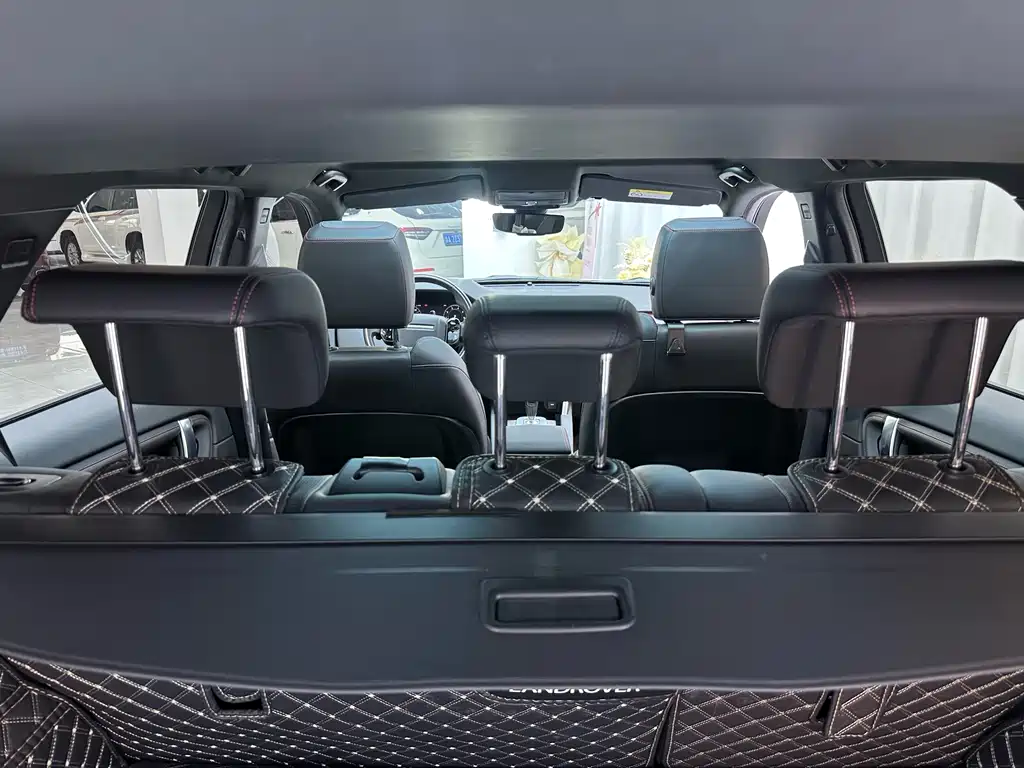 Land Rover Discovery Sport 2021 — фото 16