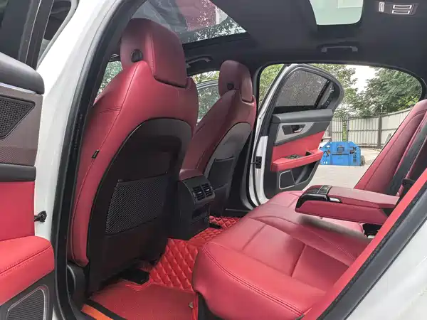 Jaguar XEL 2020