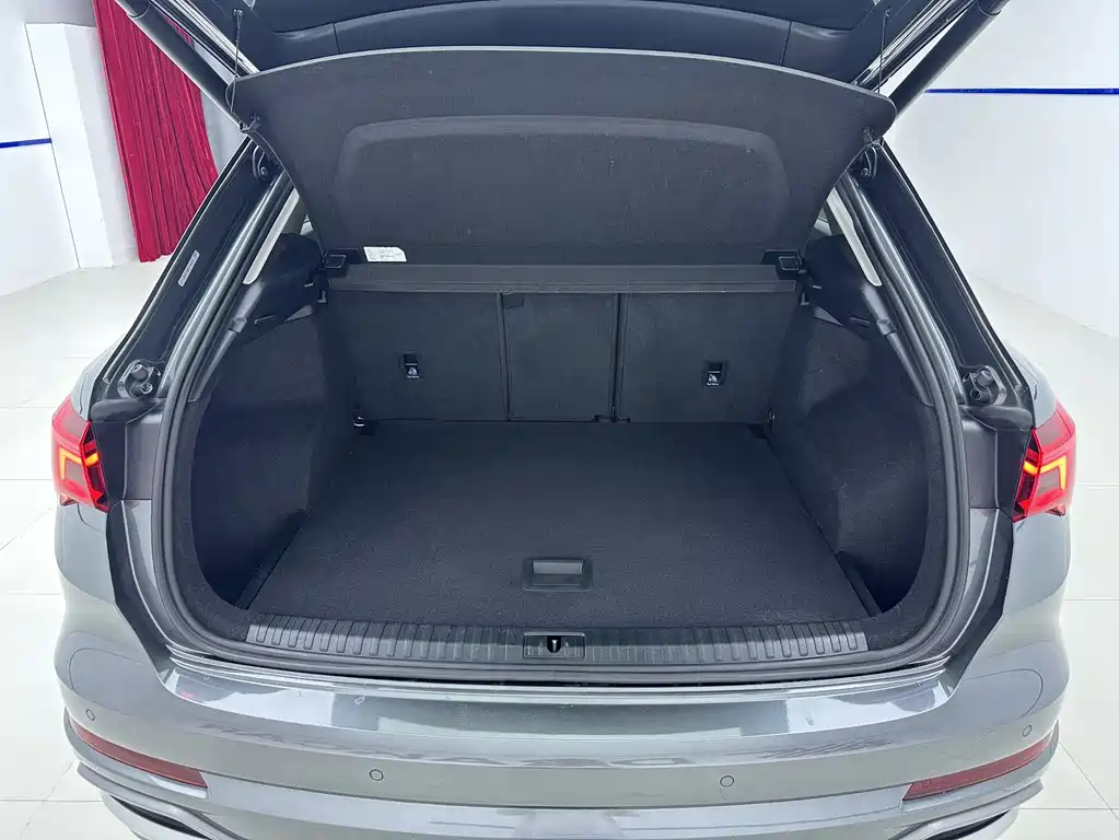 Audi Q3 2022 — фото 20