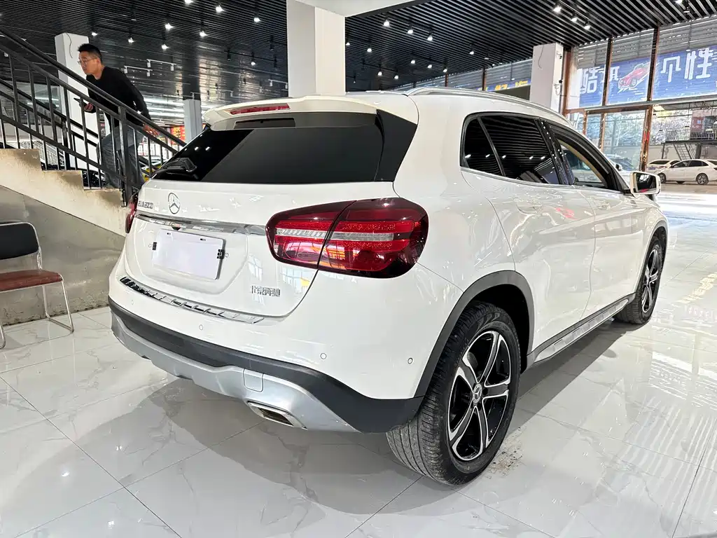 Mercedes-Benz GLA 2018