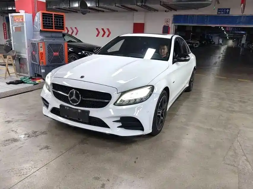 Mercedes-Benz C-Class 2021