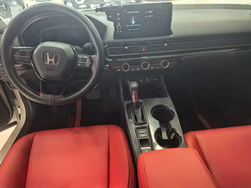Honda Civic 2026 — фото 13