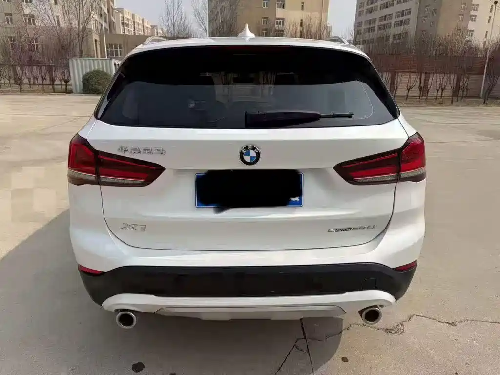 BMW X1 2021 — фото 5