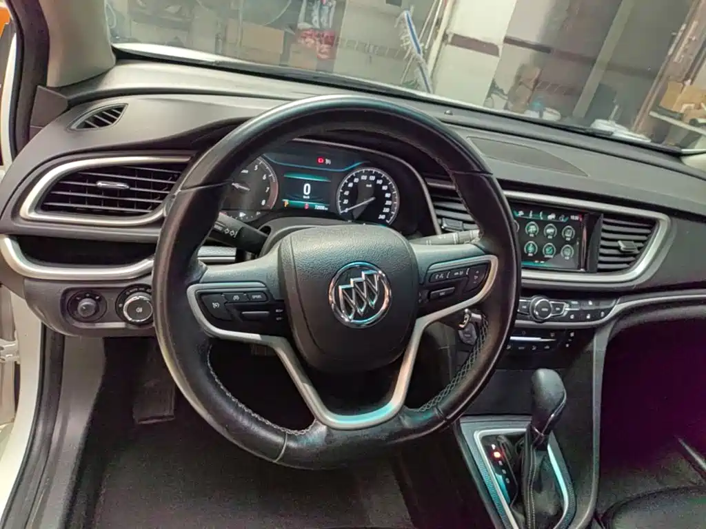 Buick Excelle 2019 — фото 11