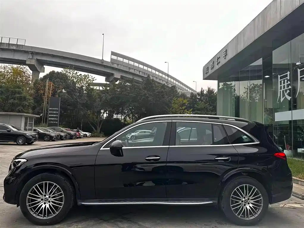 Mercedes-Benz GLC 2024
