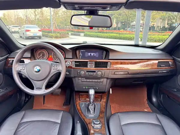 BMW 3 Series 2009