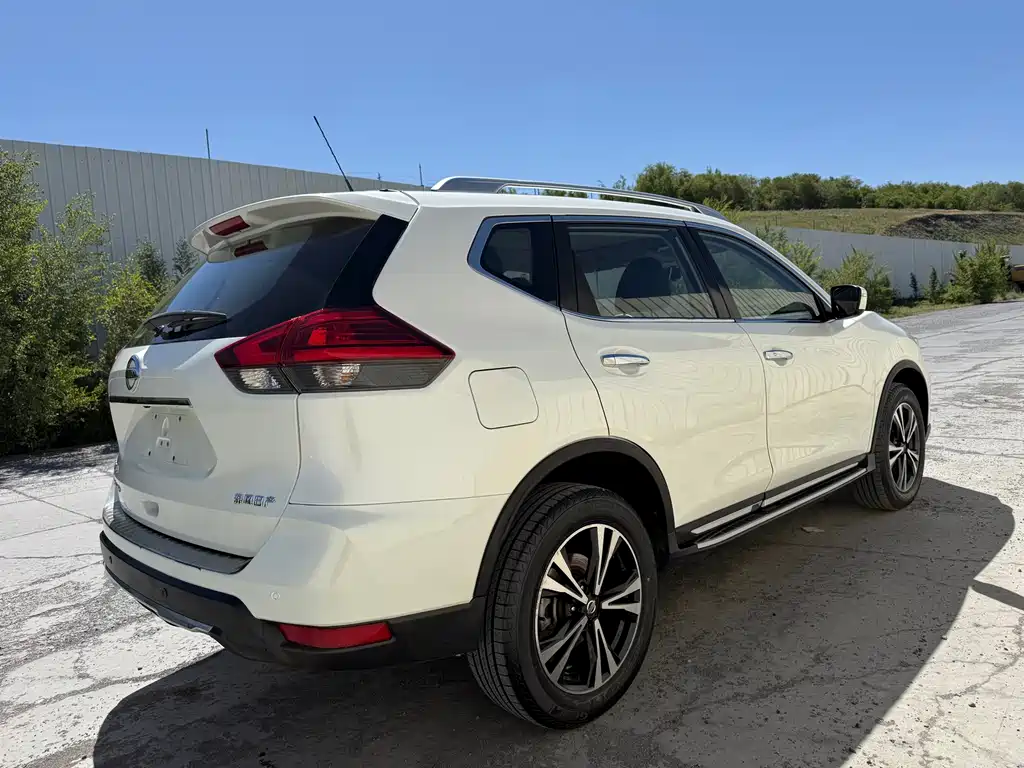 Nissan X-Trail 2017 — фото 7