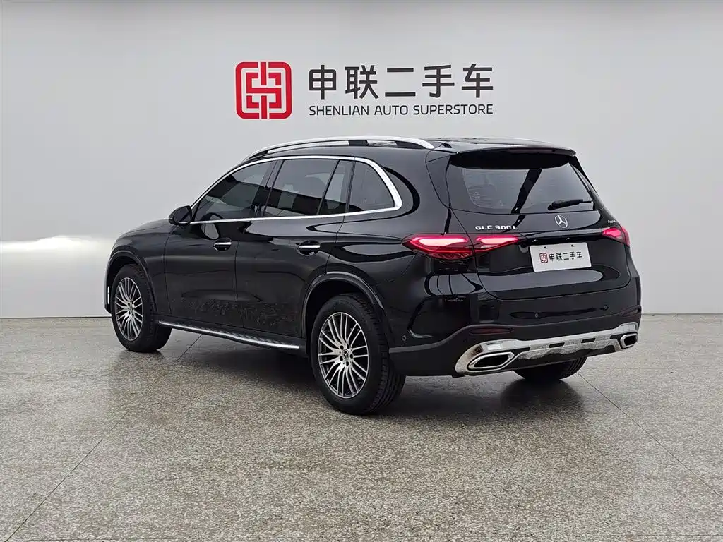Mercedes-Benz GLC 2025