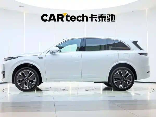 Li Auto L7 2025