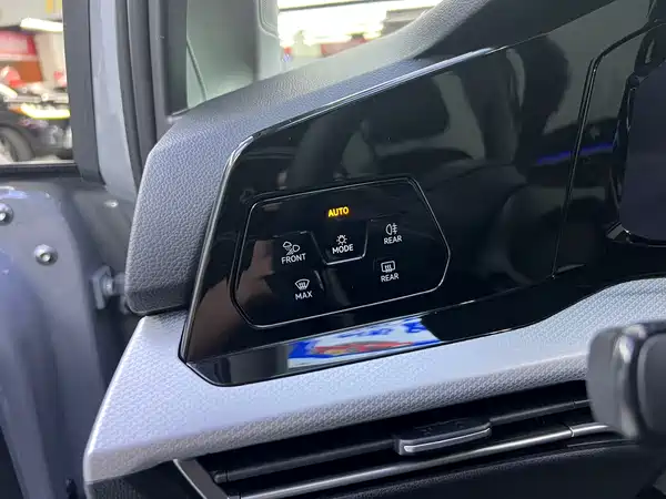 Volkswagen Golf 2023
