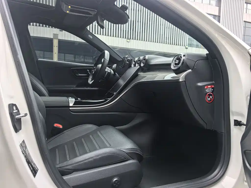 Mercedes-Benz C-Class 2022 — фото 17
