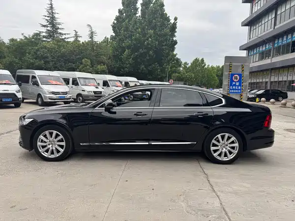 Volvo S90 2020