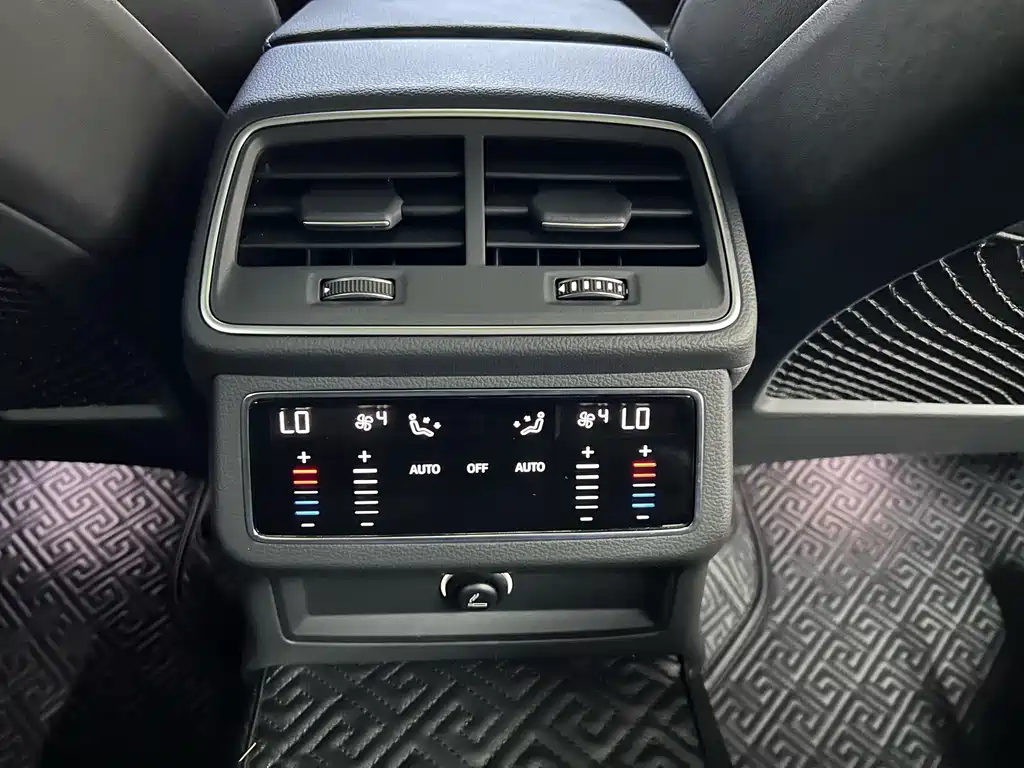 Audi A6L 2021 — фото 11