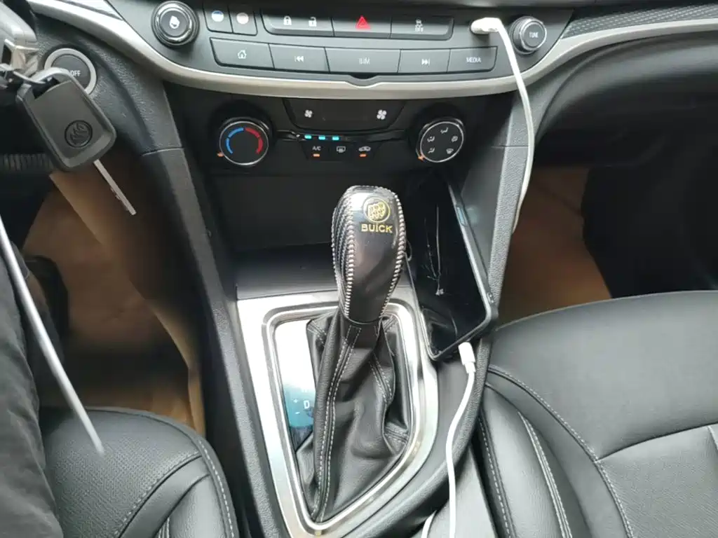 Buick Excelle GT 2021 — фото 14