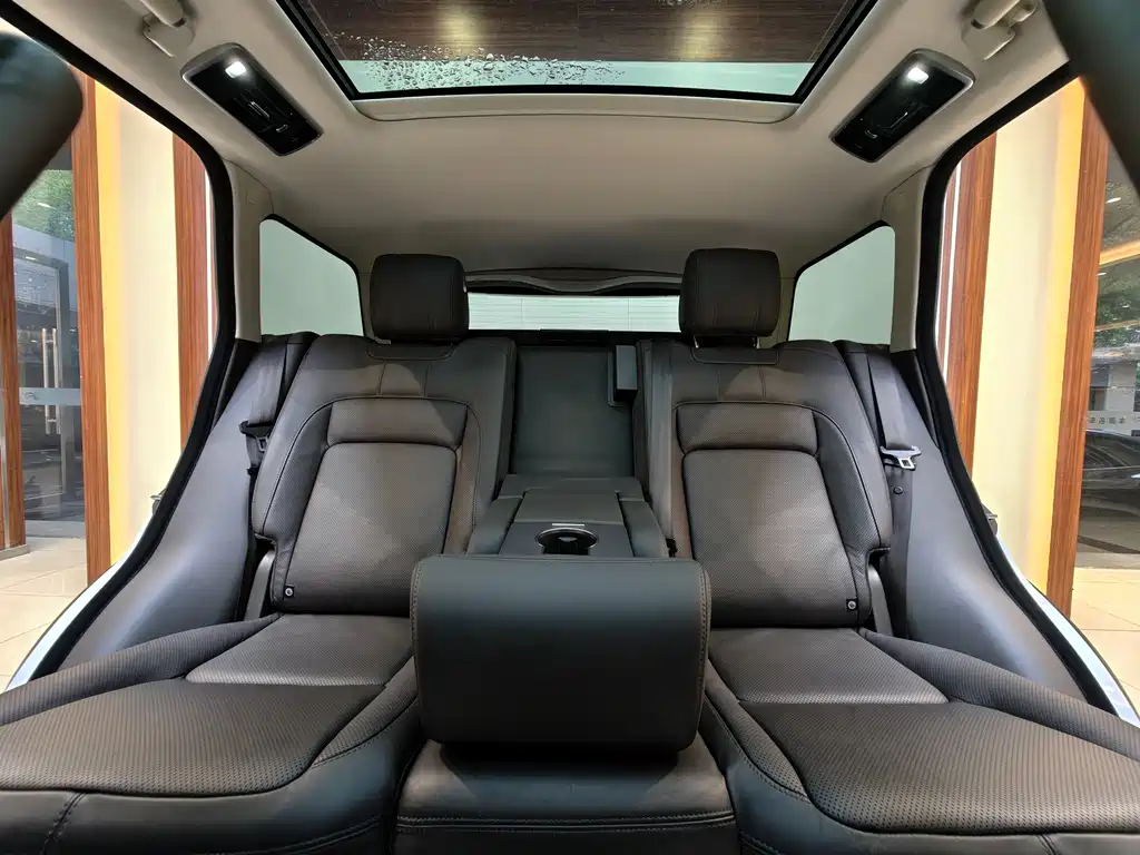 Land Rover Range Rover 2019 — фото 14