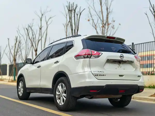 Nissan X-Trail 2014