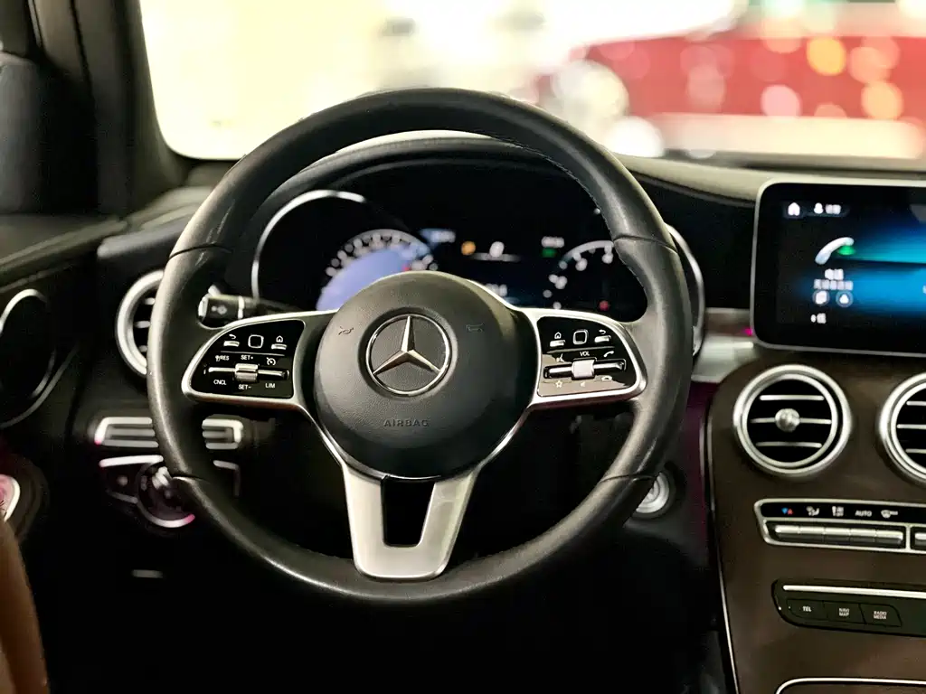 Mercedes-Benz GLC 2020 — фото 12