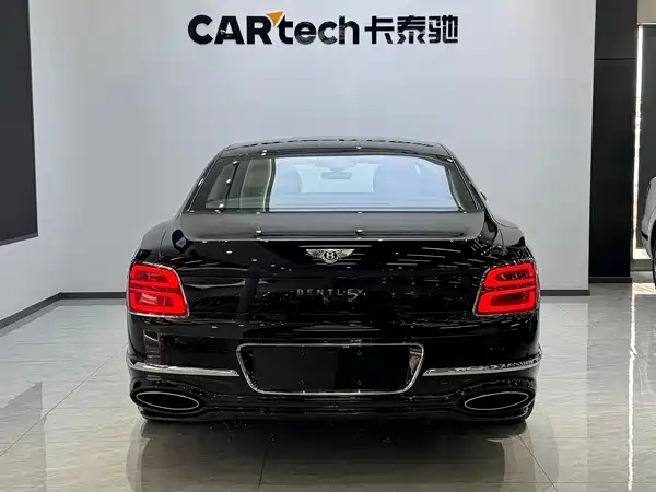 Bentley Flying Spur Plug-In Hybrid 2025