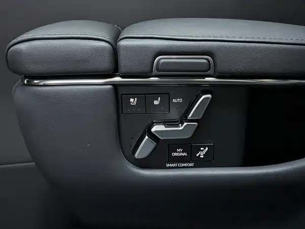 Toyota Alphard 2026