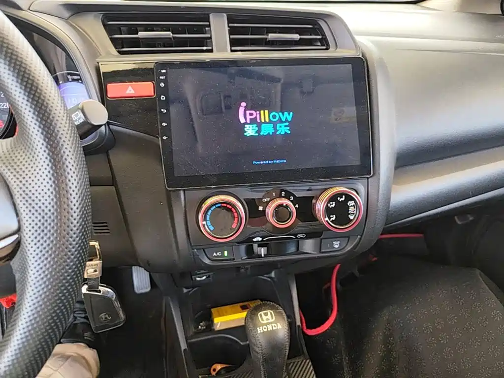 Honda Fit 2017 — фото 20