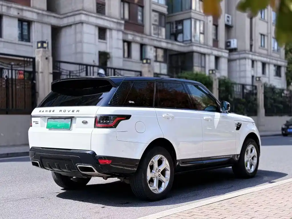 Land Rover Sport PHEV 2019 — фото 7