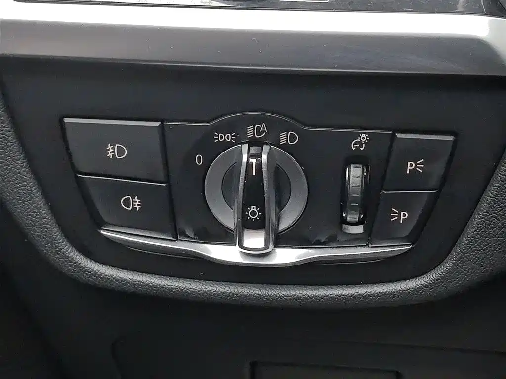 BMW X3 2018 — фото 21