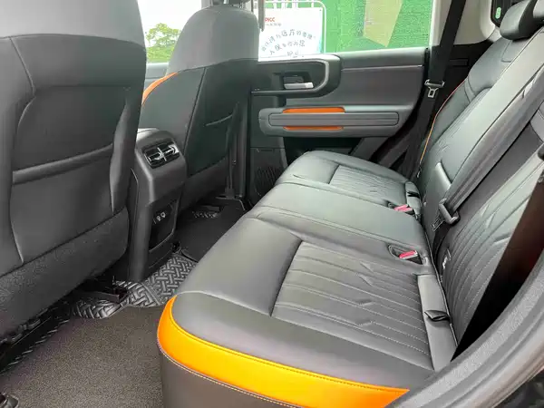BAIC BJ40 2025
