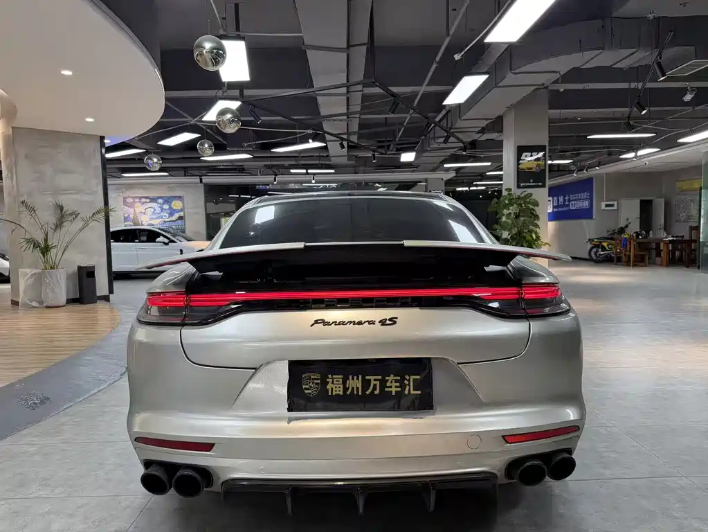 Porsche Panamera 2018 — фото 7