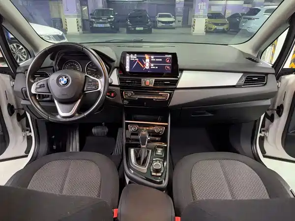 BMW 2 Series Wagon 2017